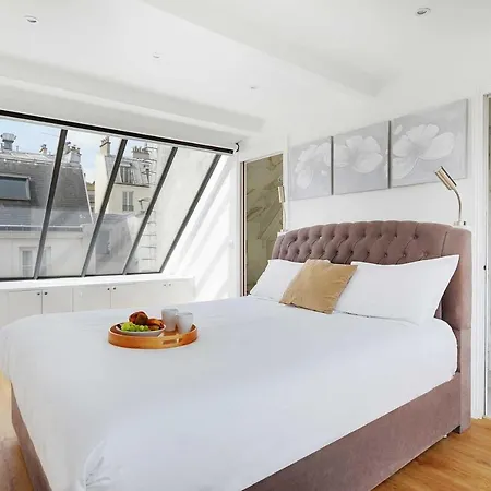Rochechouart Apartman *