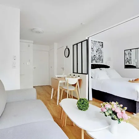 Rochechouart Apartman *