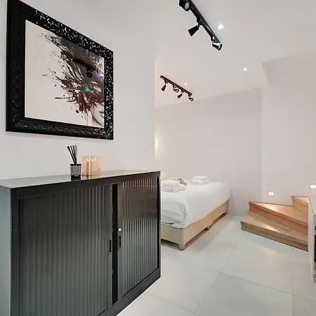 Rochechouart Apartman *