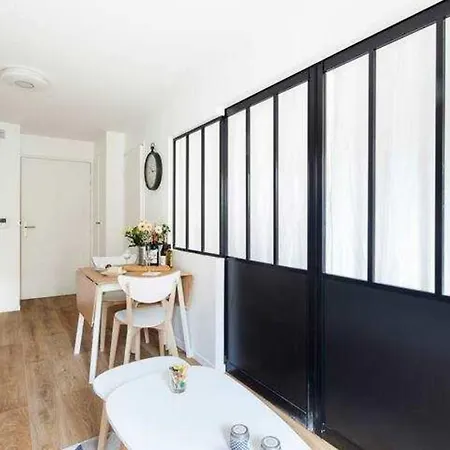 Rochechouart Apartman *